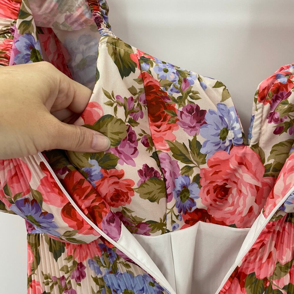 Tuckernuck Beulah Style M Rita Dress Floral Pleated - Picture 7 of 10